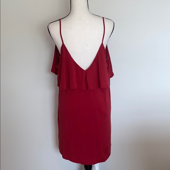 NEW with Tags 🏷| Red Ruffle Detail Cocktail Dress - Picture 5 of 7